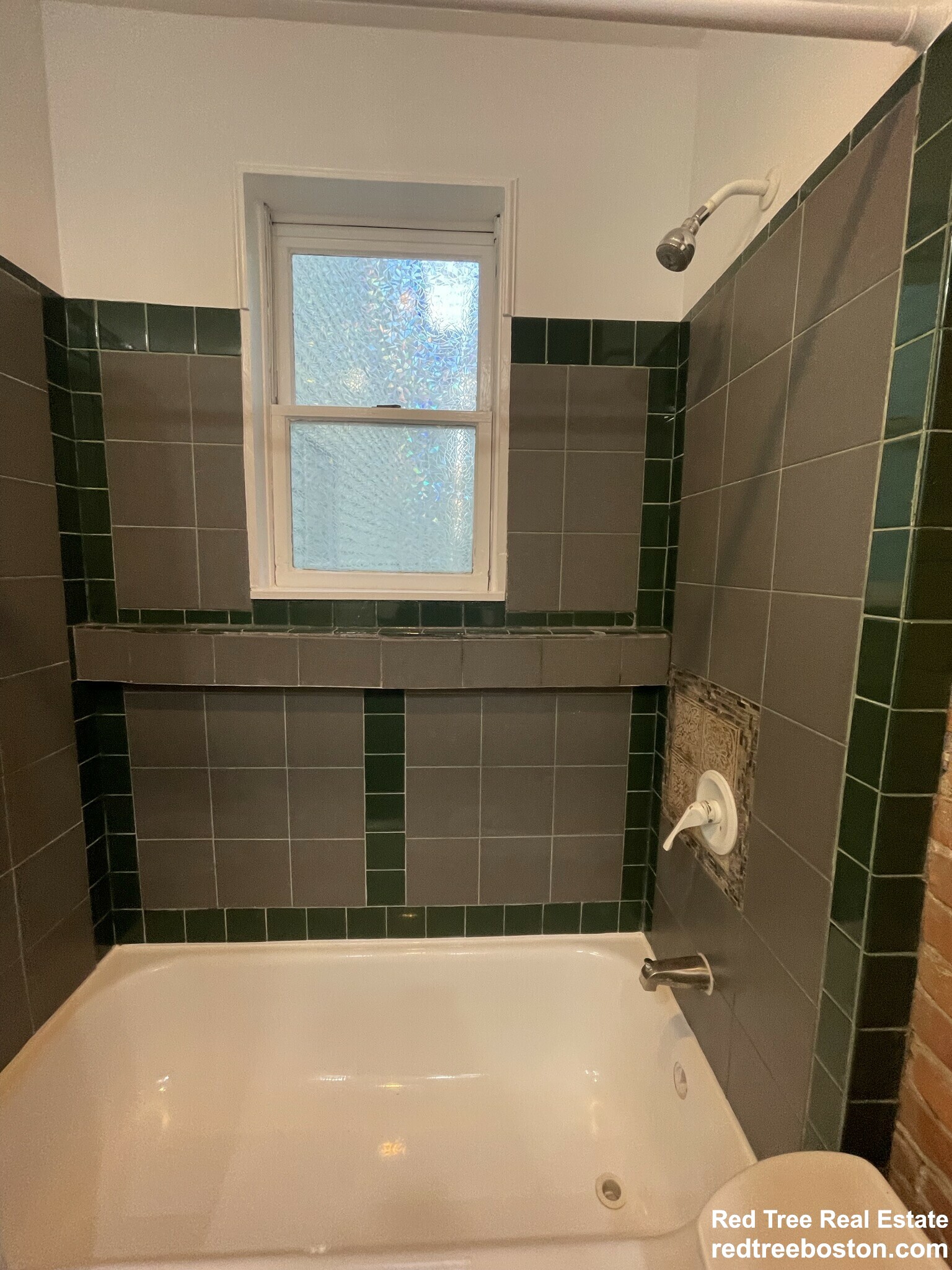 541 Washington St, Brighton