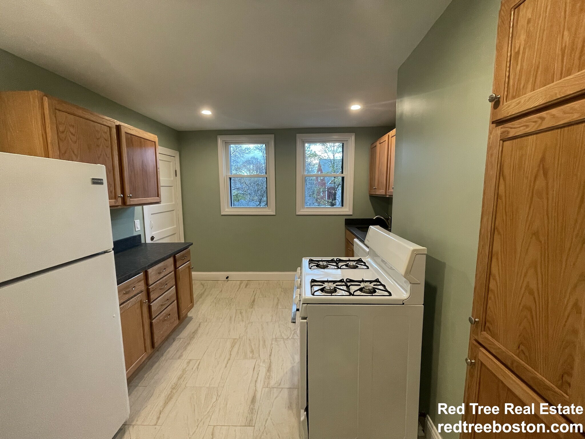 541 Washington St, Brighton