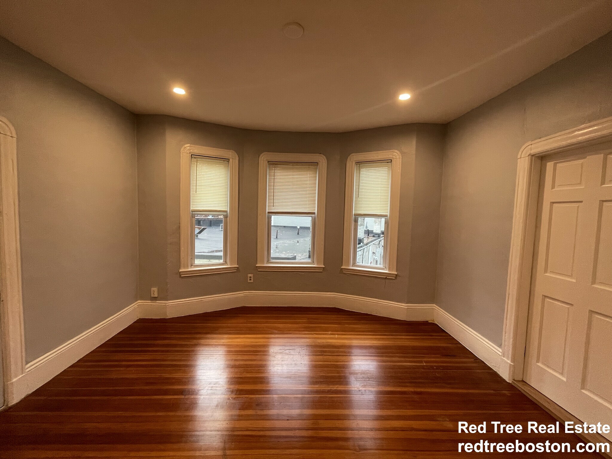 541 Washington St, Brighton