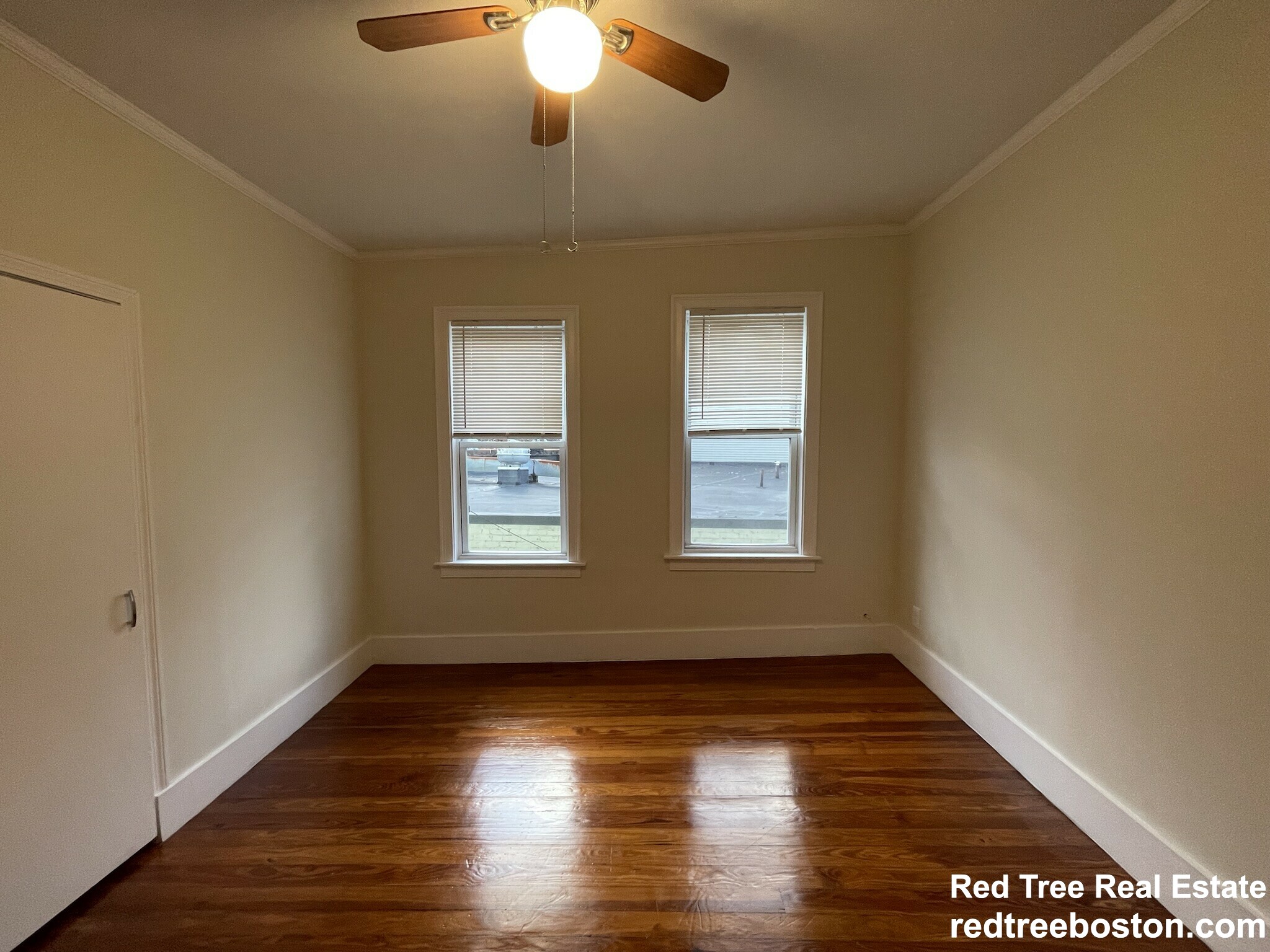 541 Washington St, Brighton