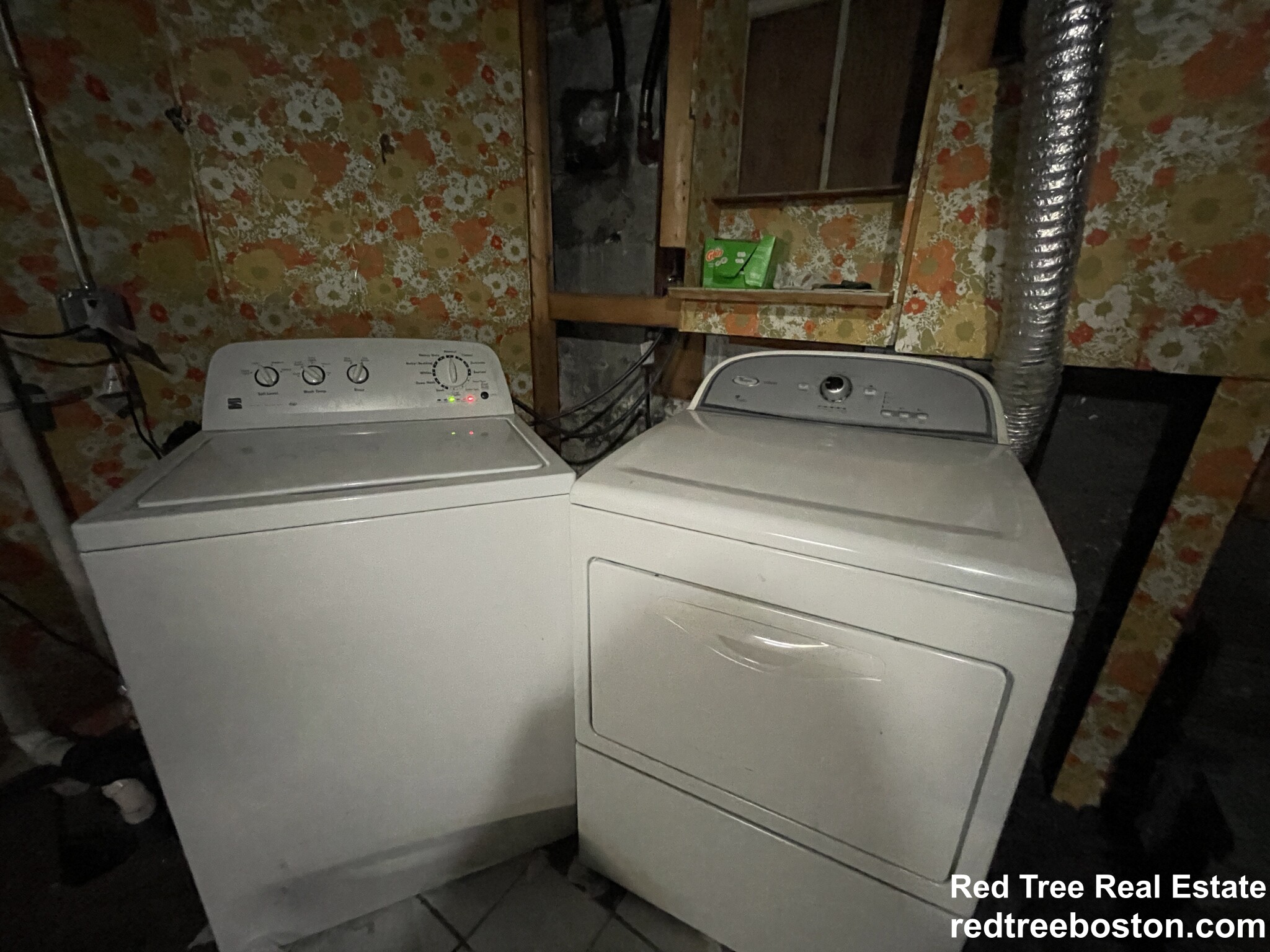 263 Powder House Blvd, Powderhouse