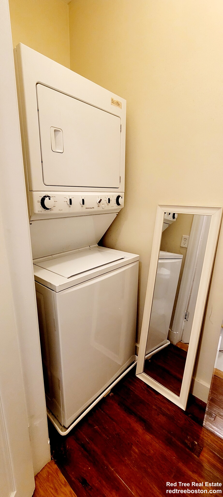 14 Dalrymple St, Jamaica Plain