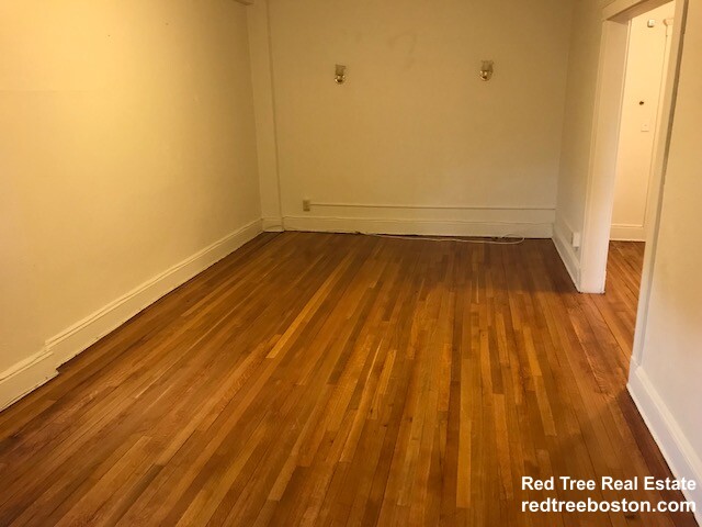 1638 Commonwealth Ave, Brighton