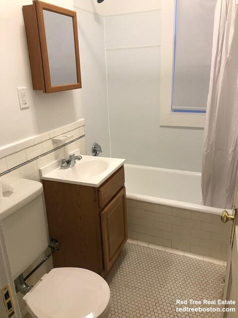 1638 Commonwealth Ave, Brighton