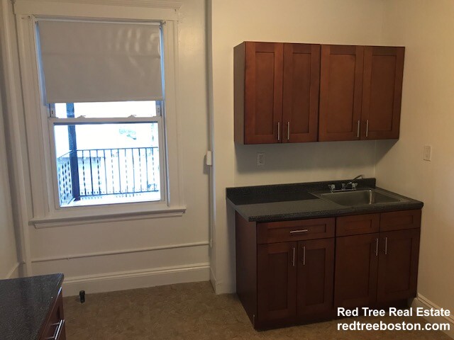 1638 Commonwealth Ave, Brighton