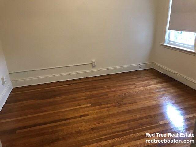 1638 Commonwealth Ave, Brighton