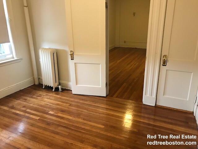 1638 Commonwealth Ave, Brighton