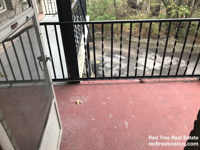 1638 Commonwealth Ave, Brighton