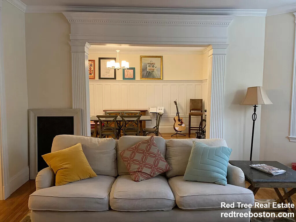 145 Freeman St, Brookline