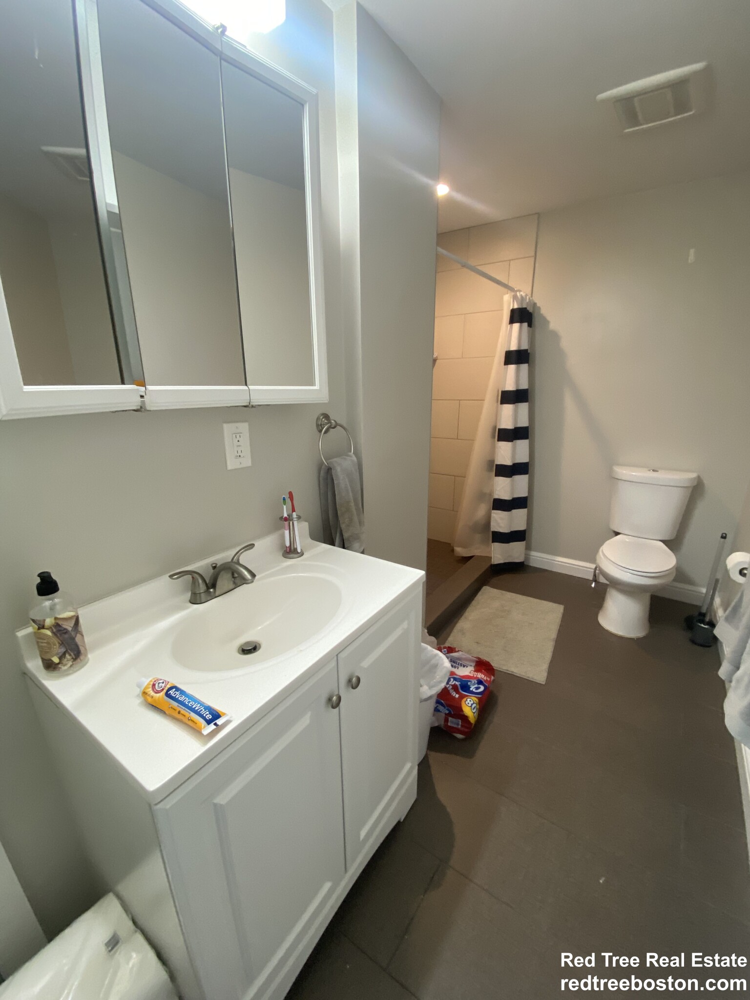 47 Bay State Rd, Fenway