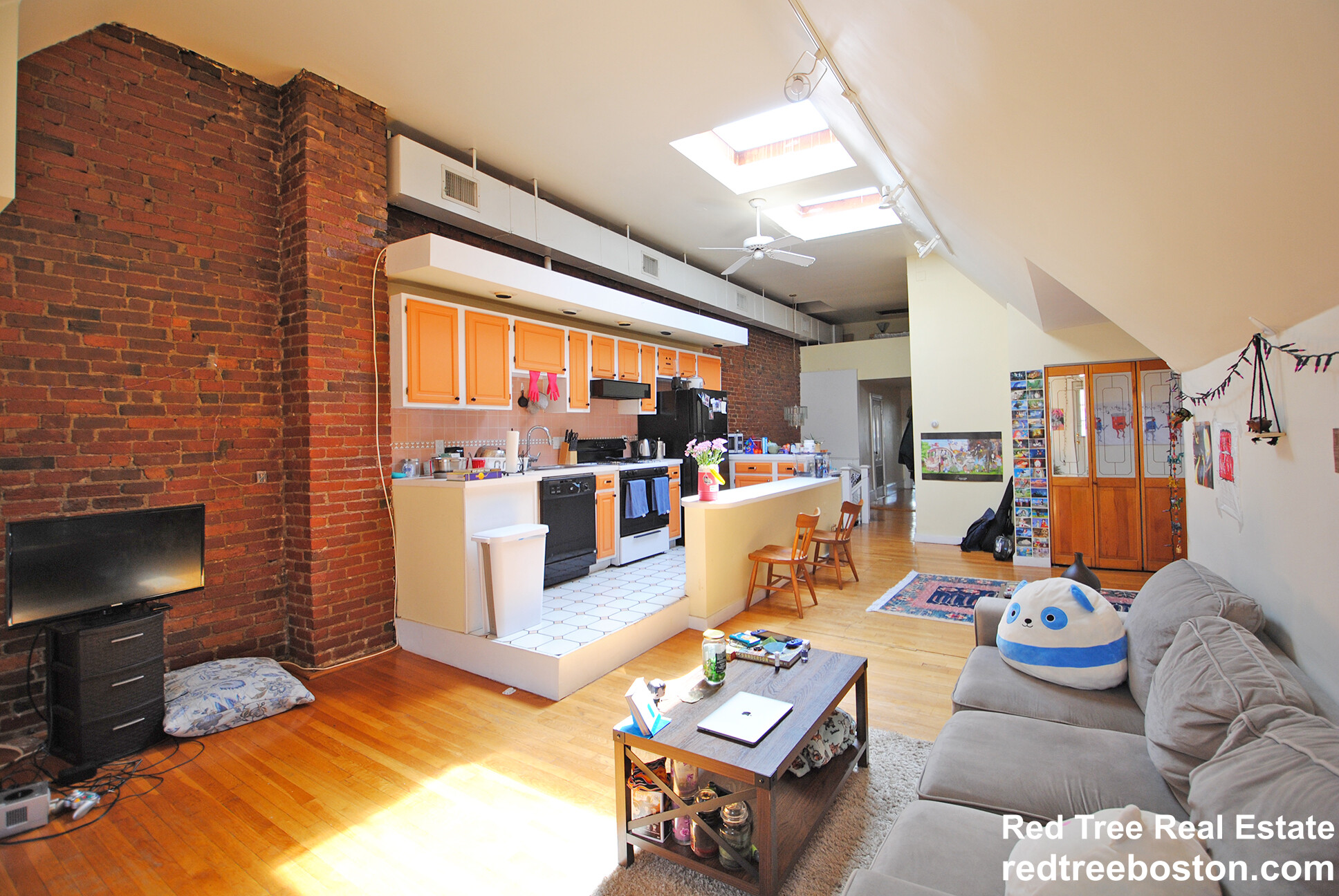 1678 Beacon St, Brookline