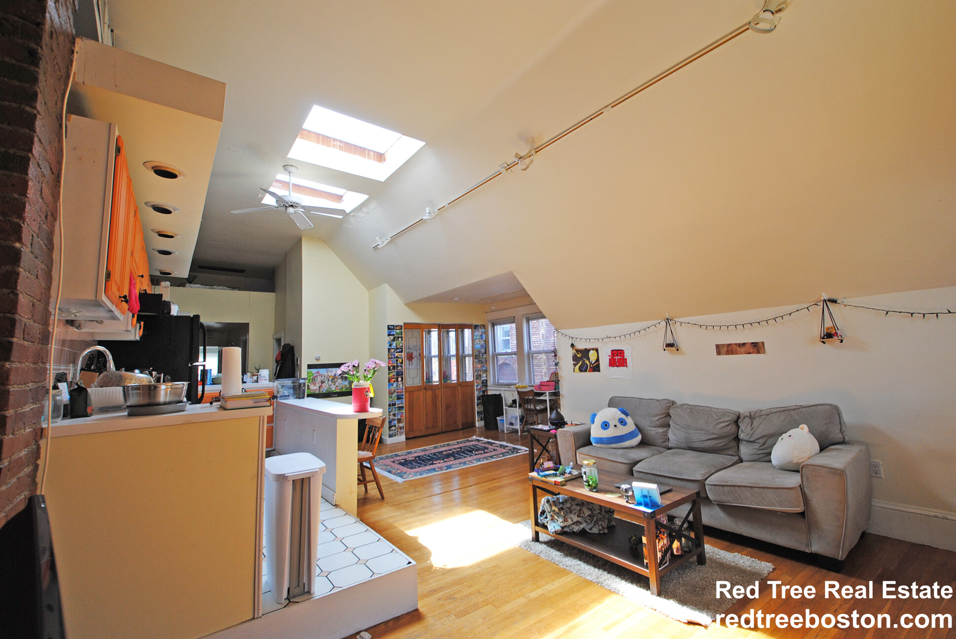 1678 Beacon St, Brookline