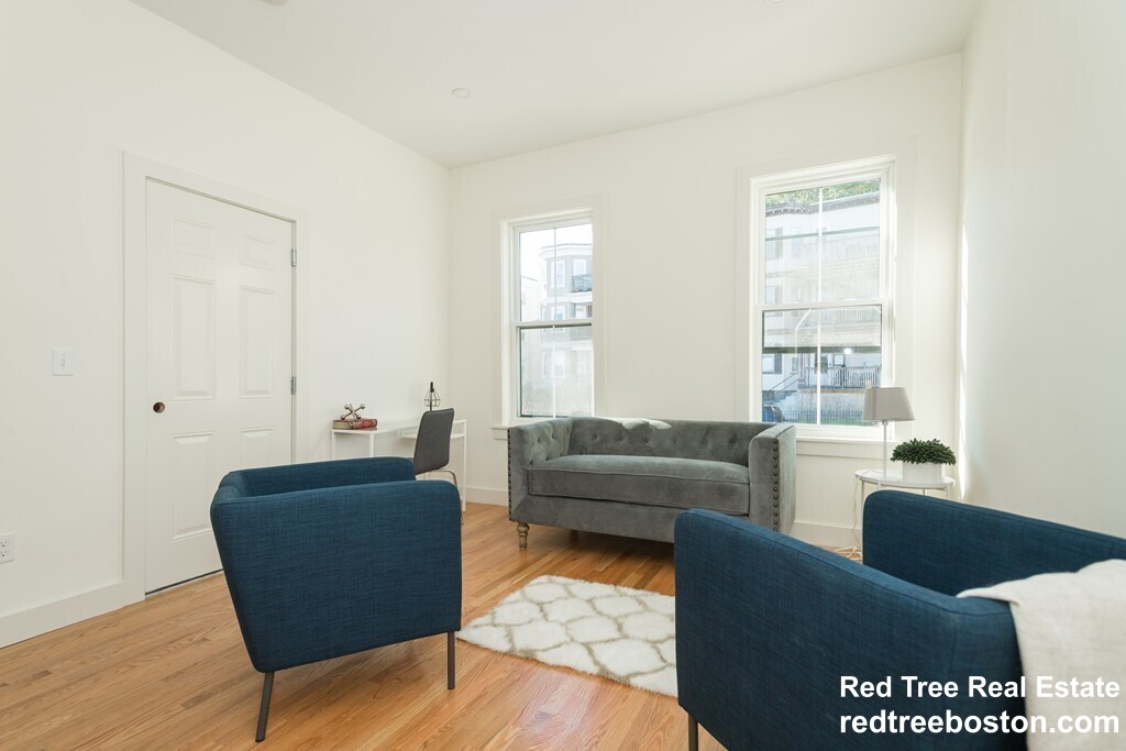 150 Pleasant St, Dorchester