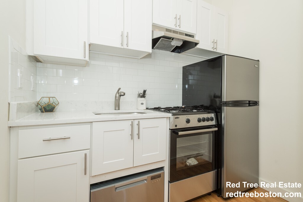 150 Pleasant St, Dorchester