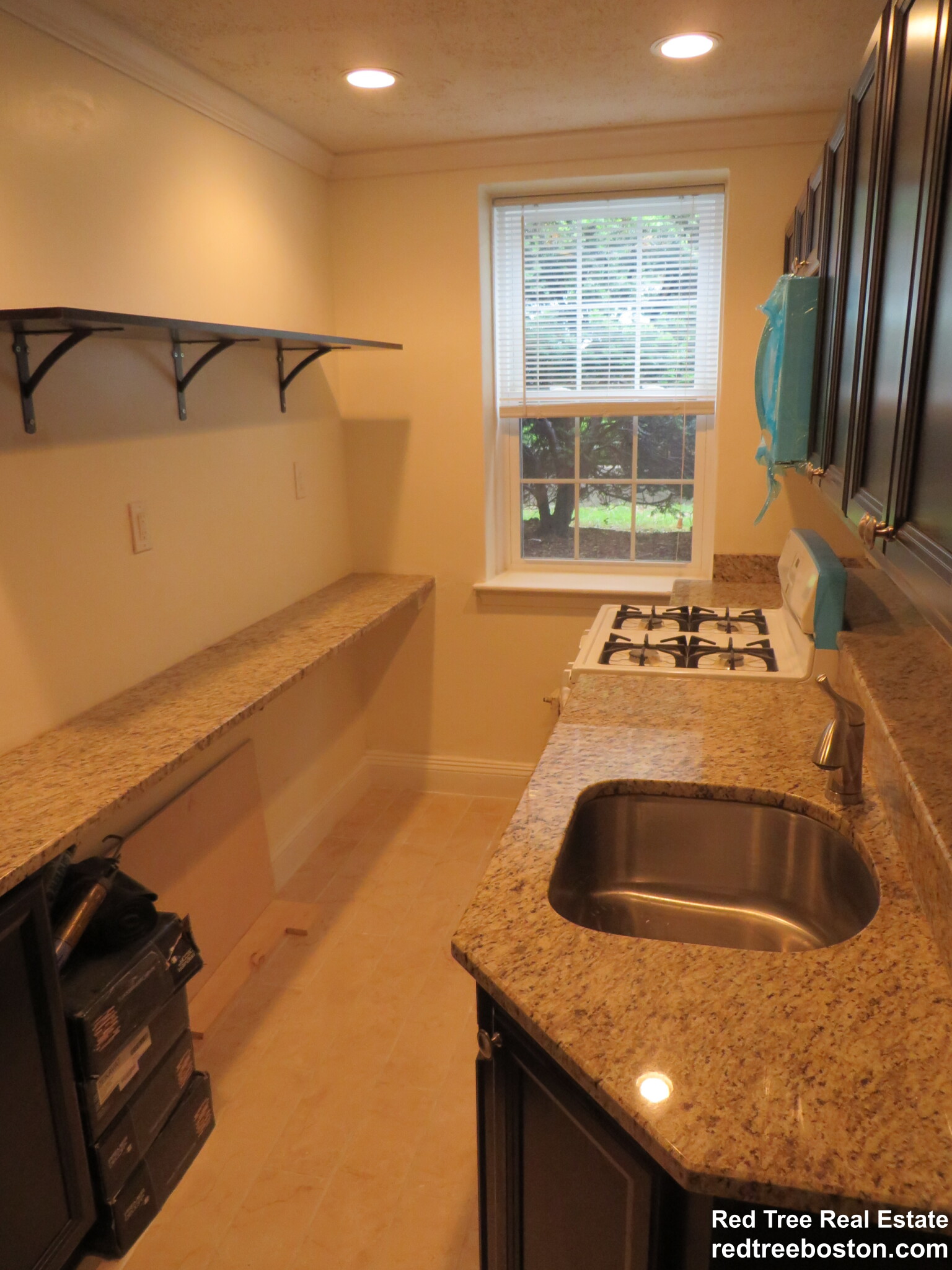 39 Commonwealth Ave, Brighton