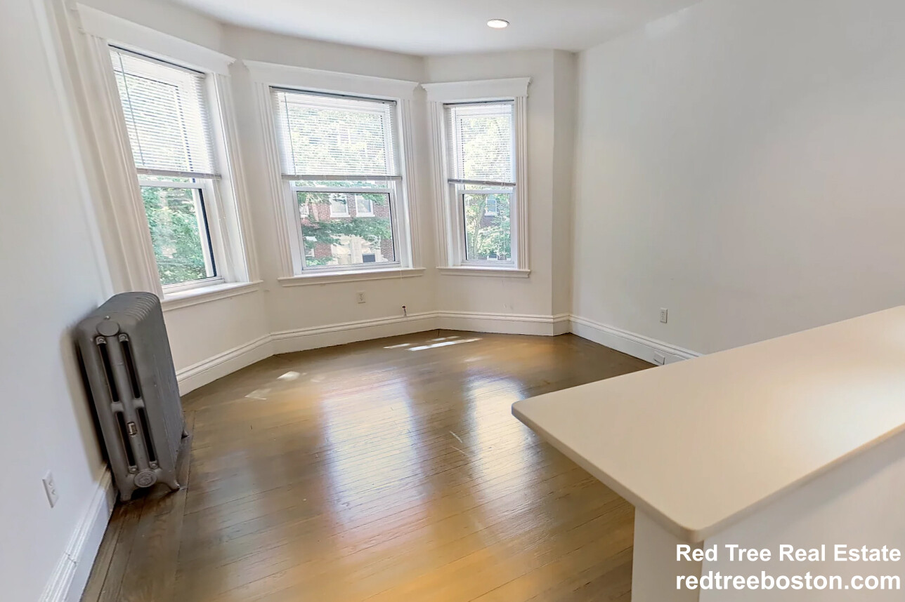 19 Queensberry St, Fenway