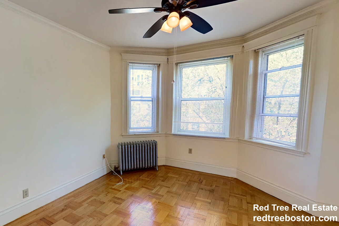 28 Queensberry St, Fenway