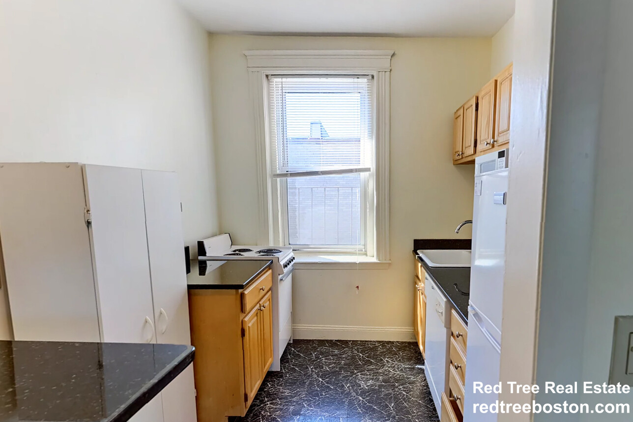 28 Queensberry St, Fenway