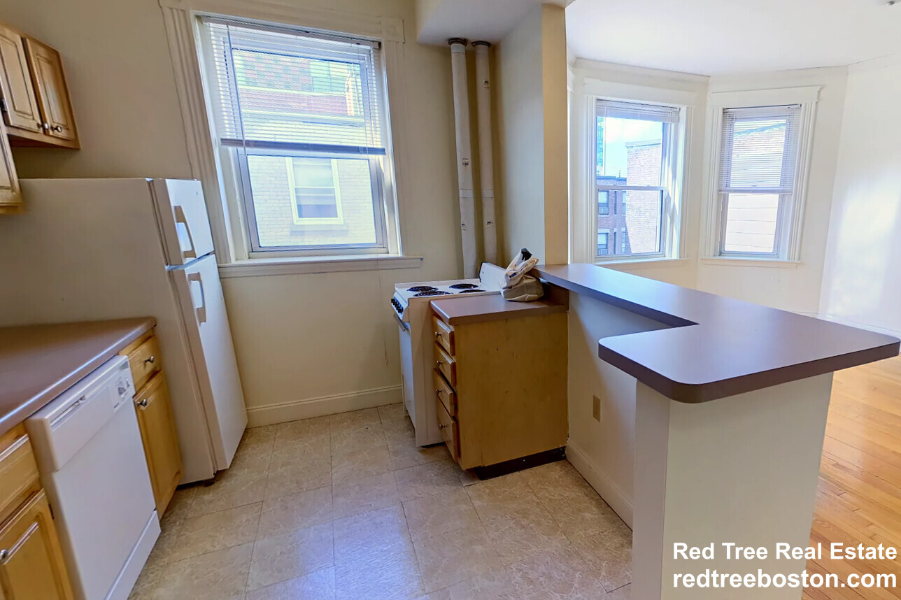 112 Jersey St, Fenway