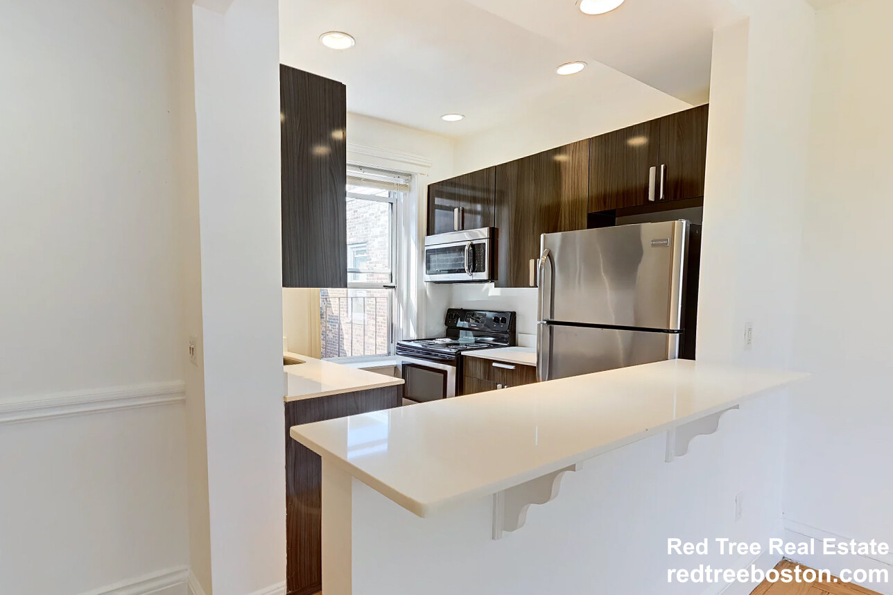 32 Queensberry St, Fenway