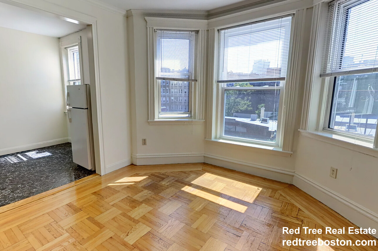 40 Queensberry St, Fenway