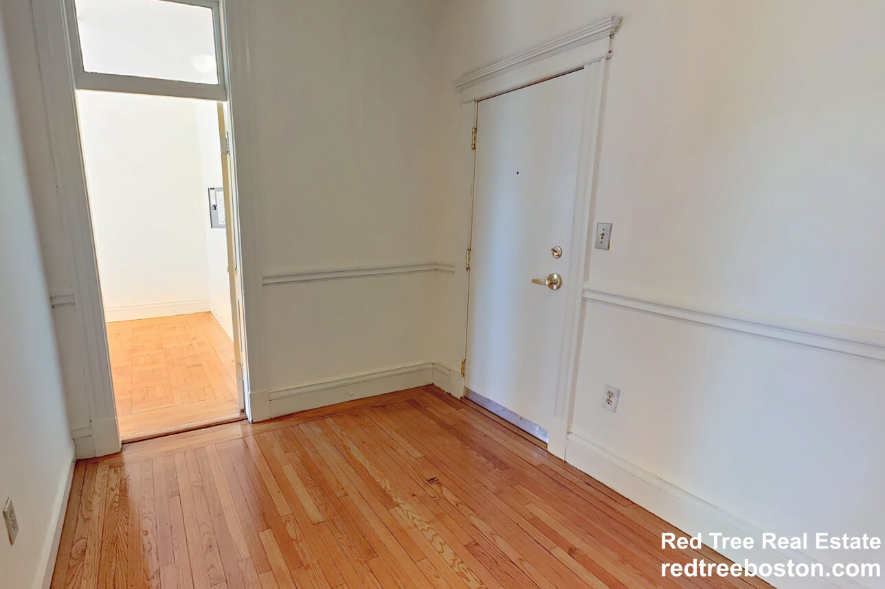 40 Queensberry St, Fenway