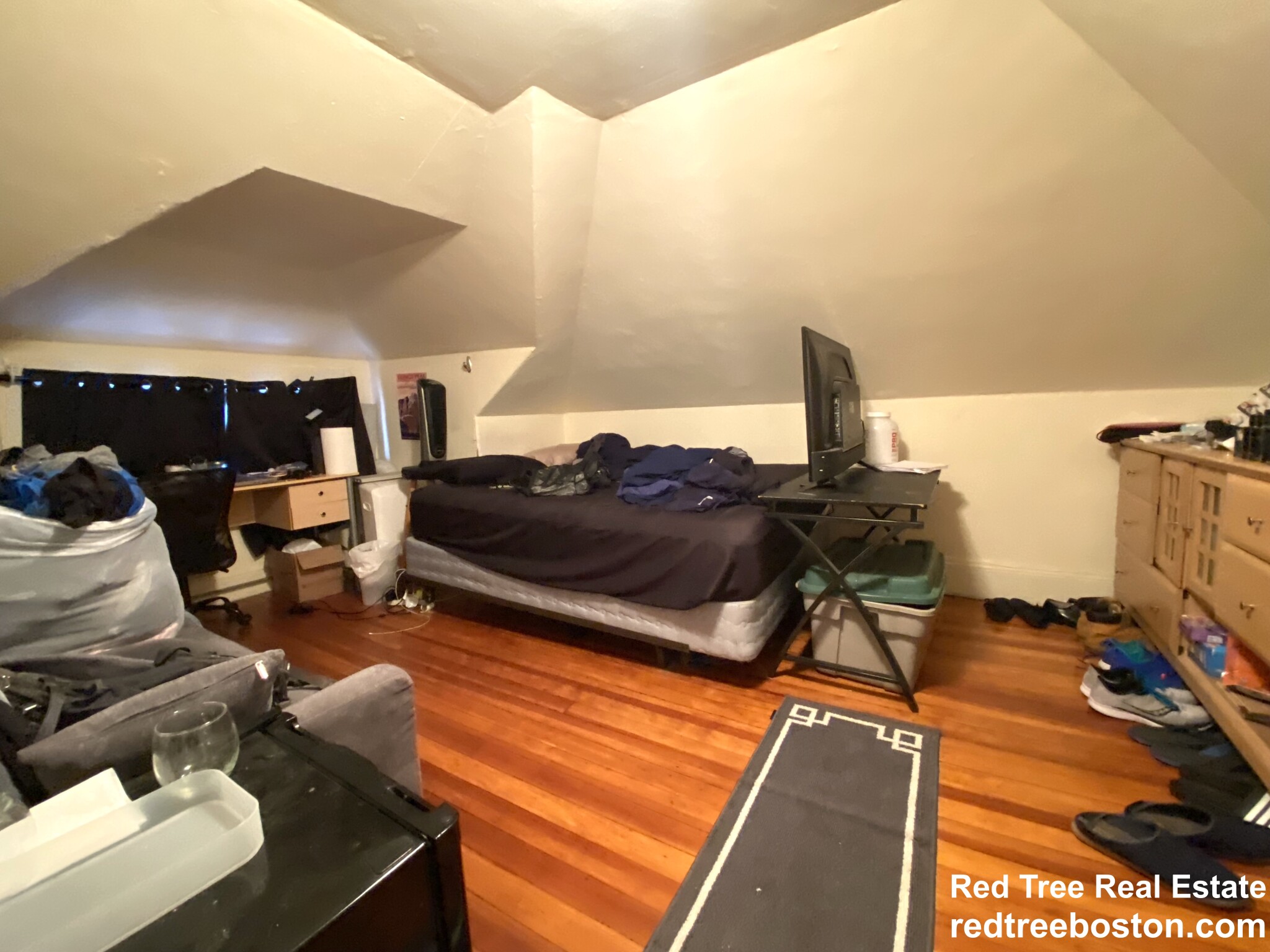 11 Kinross Rd, Brighton