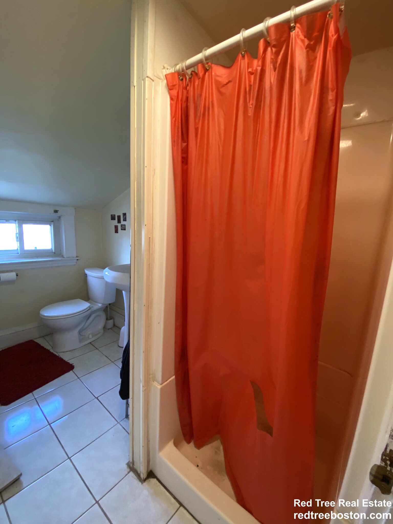 11 Kinross Rd, Brighton