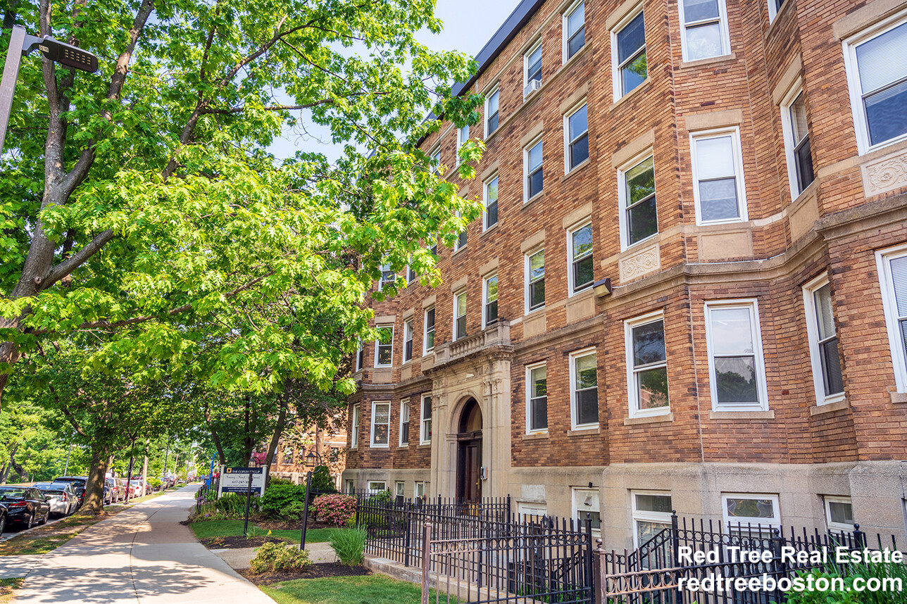 191 Park Dr, Fenway