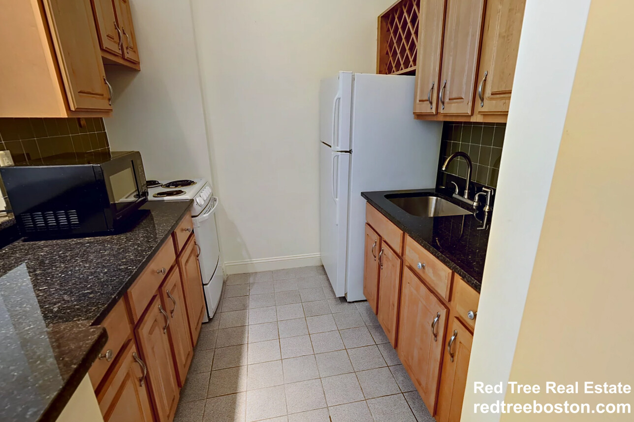 55 Queensberry St, Fenway