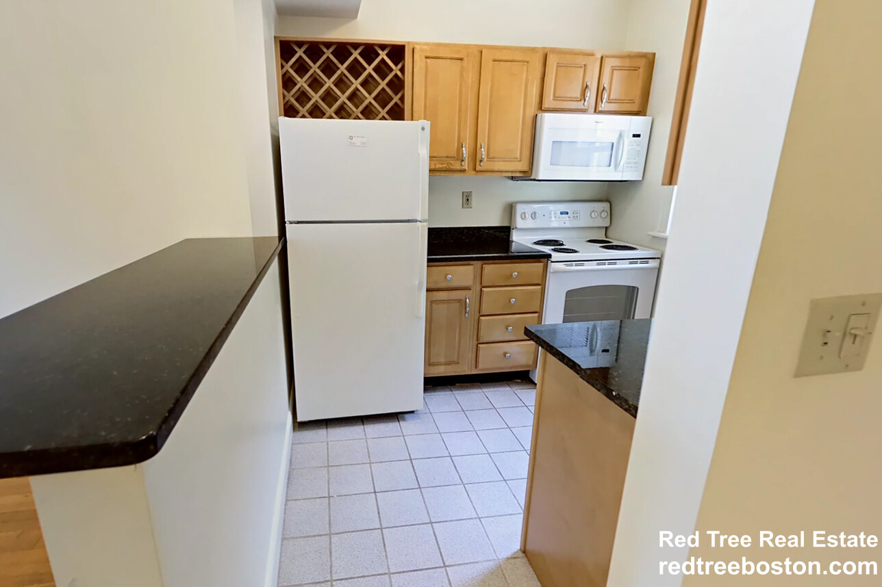 107 Queensberry St, Fenway