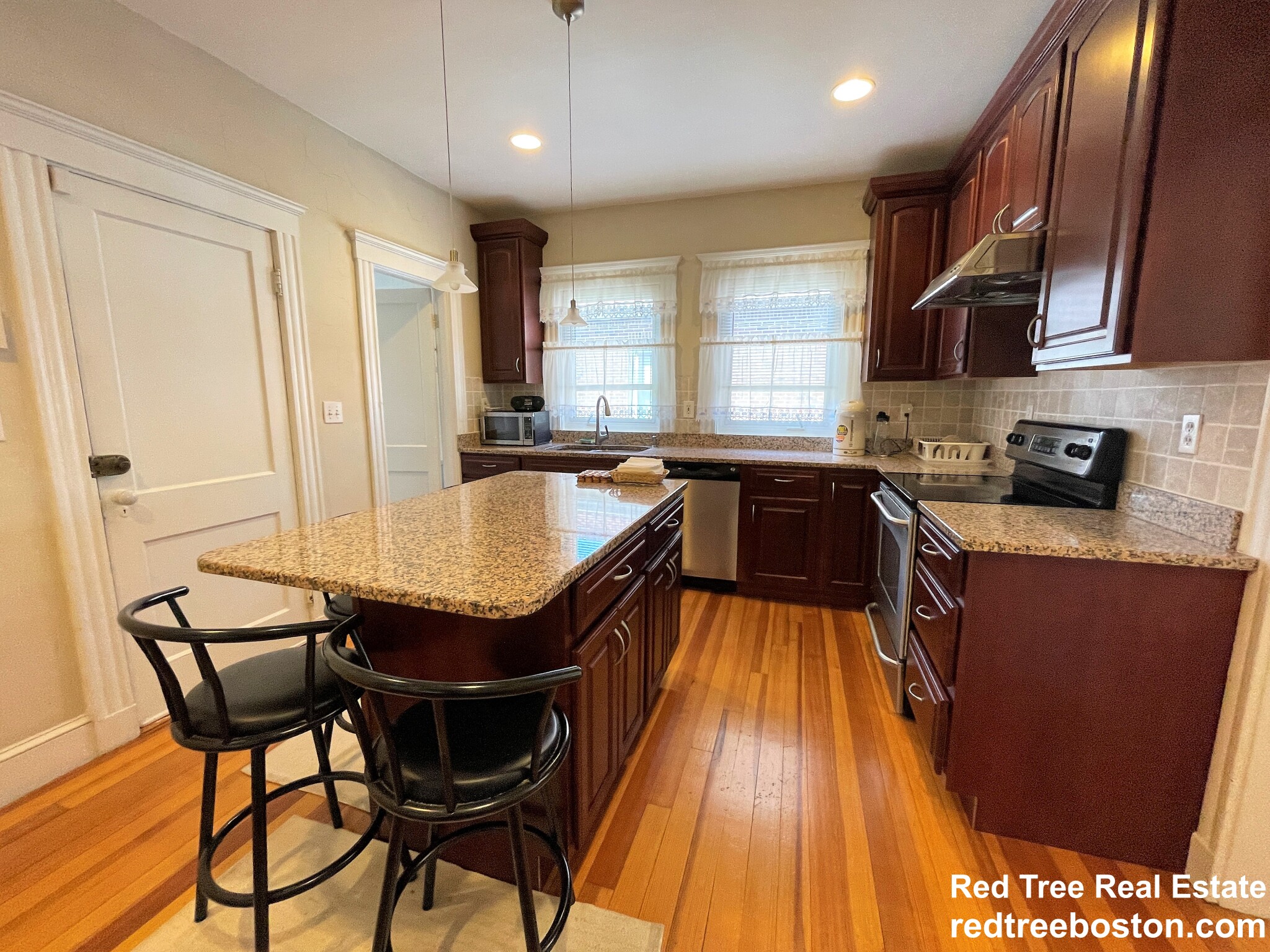 136 Columbia Rd, Coolidge Corner