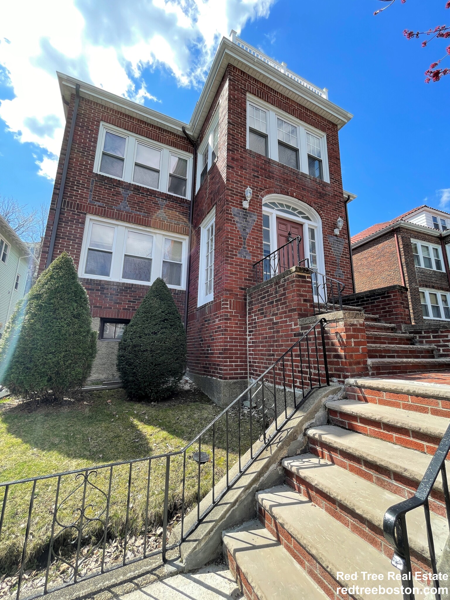 136 Columbia Rd, Coolidge Corner