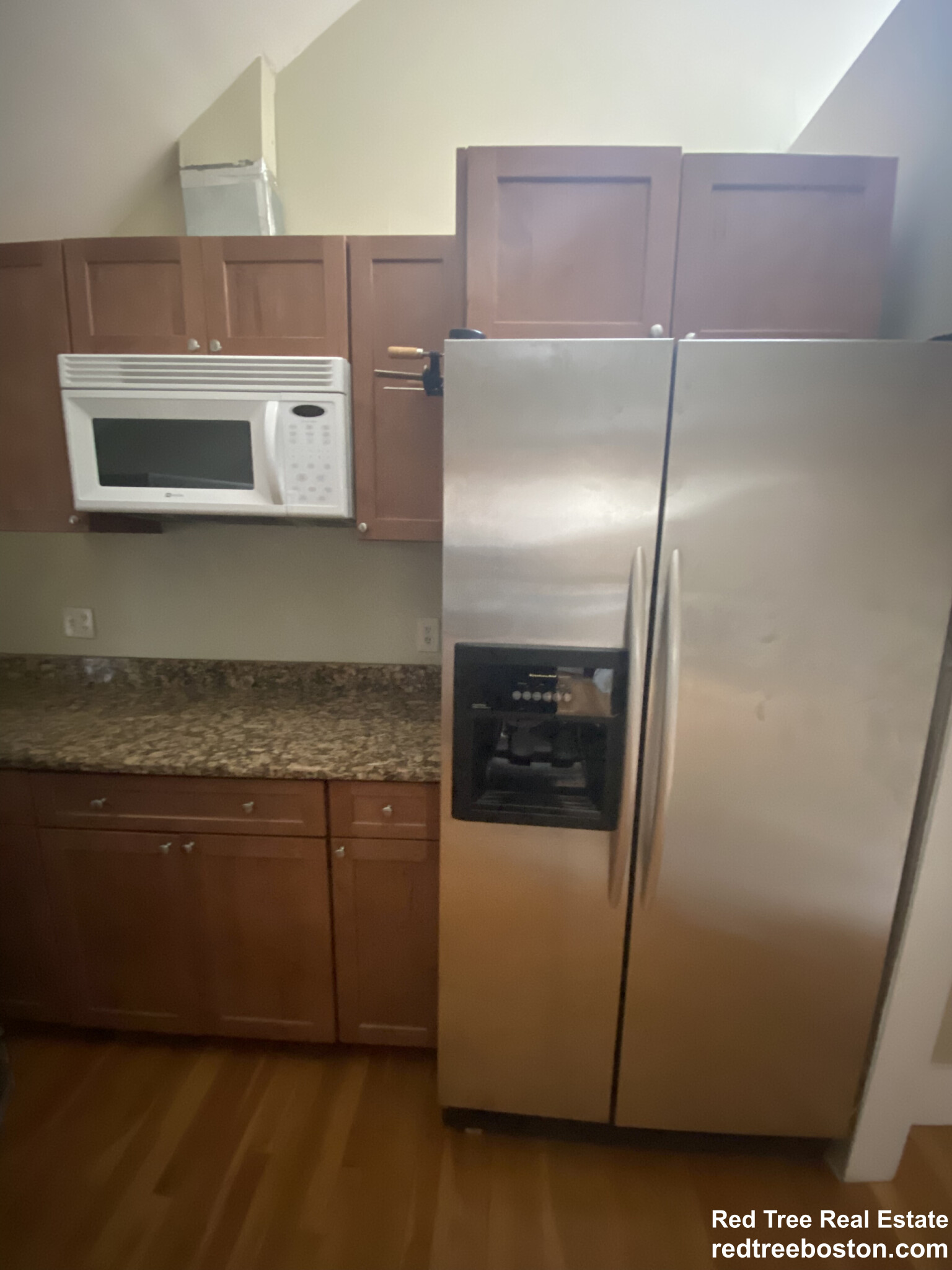 31 York Tr, Brookline