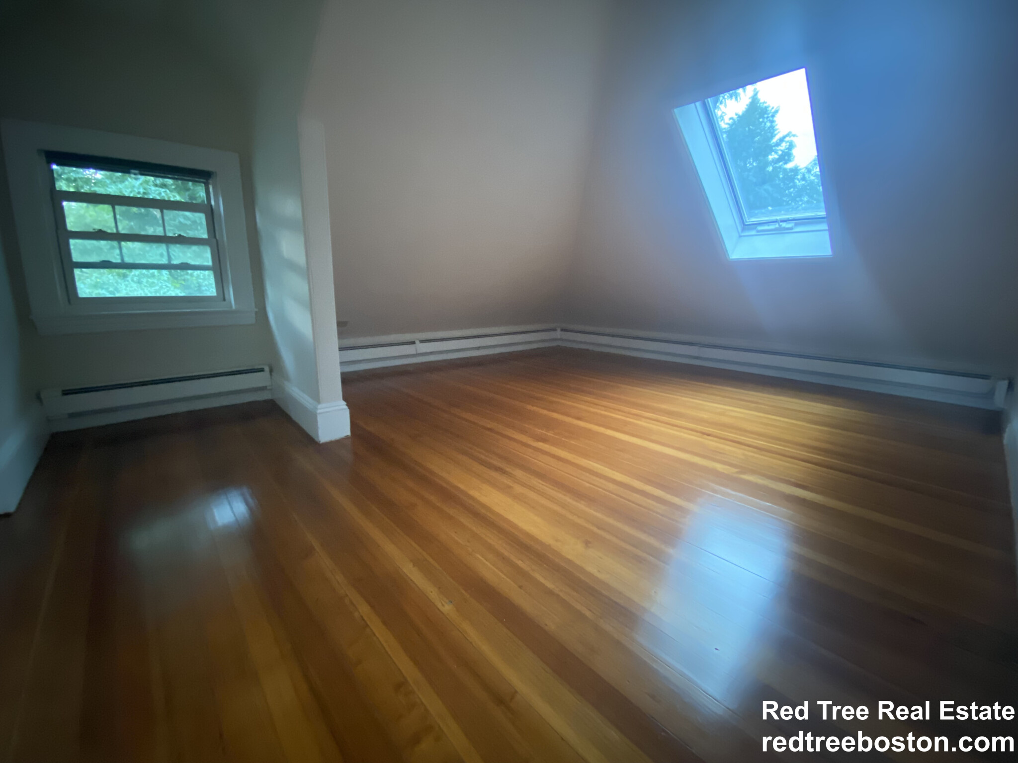 31 York Tr, Brookline