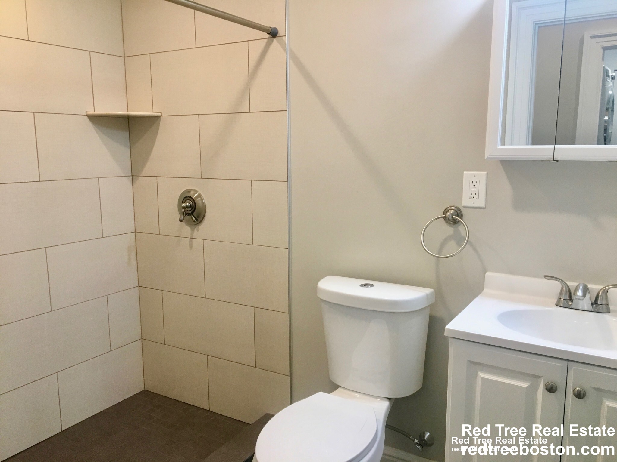 47 Bay State Rd, Fenway