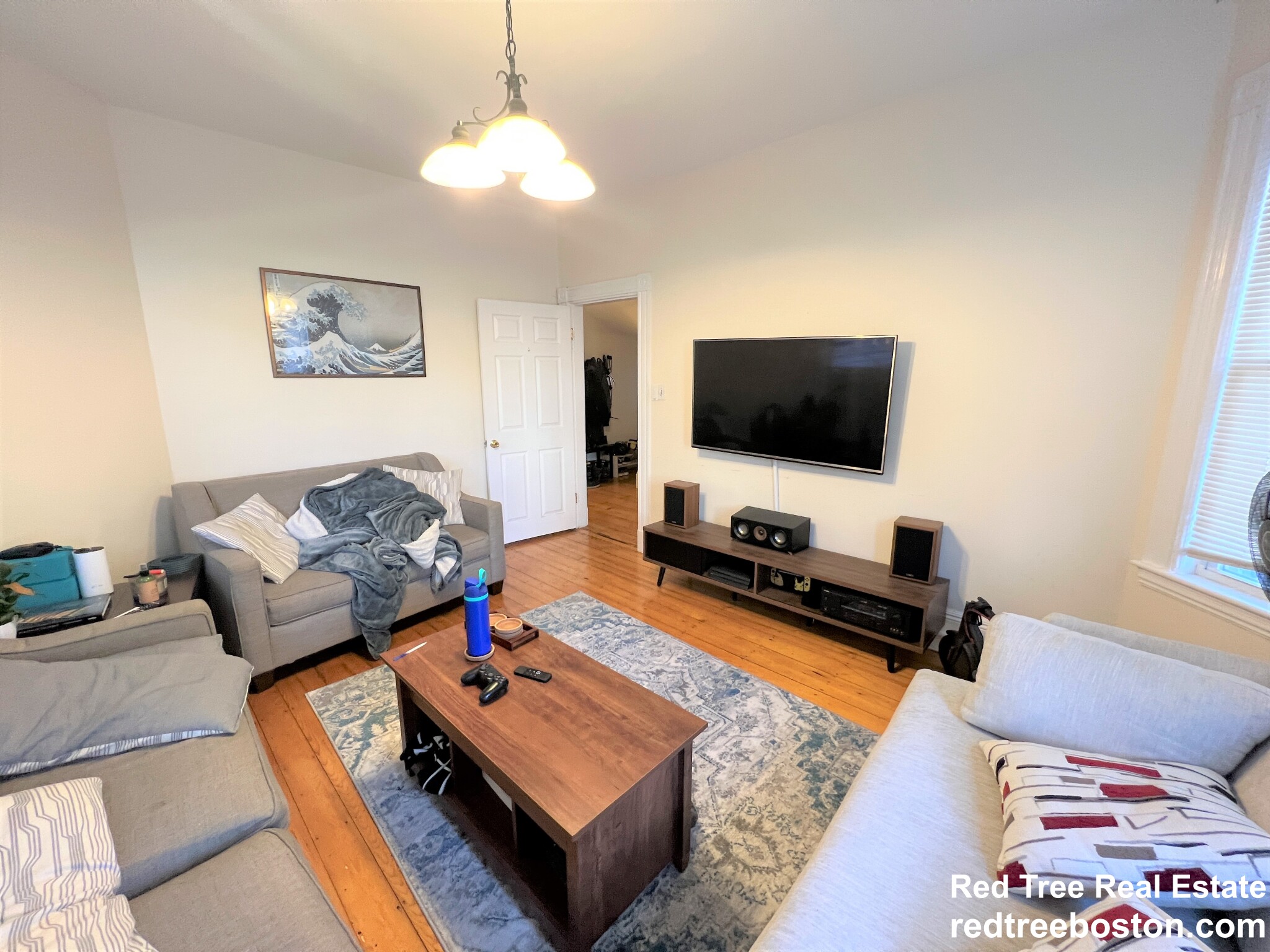 17 Sheridan St, Jamaica Plain