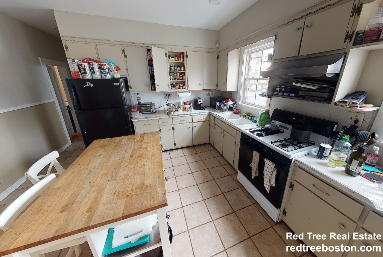 5 Durham St, Somerville