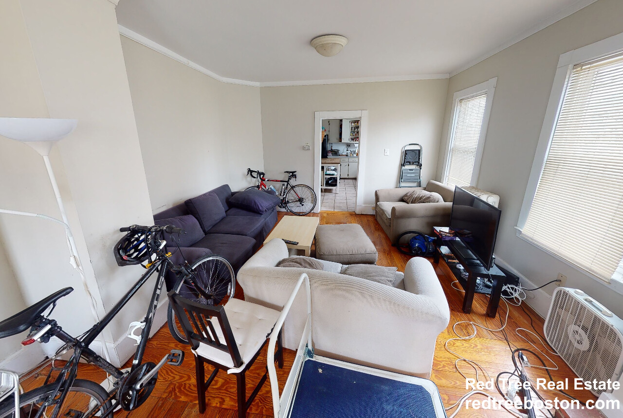 5 Durham St, Somerville