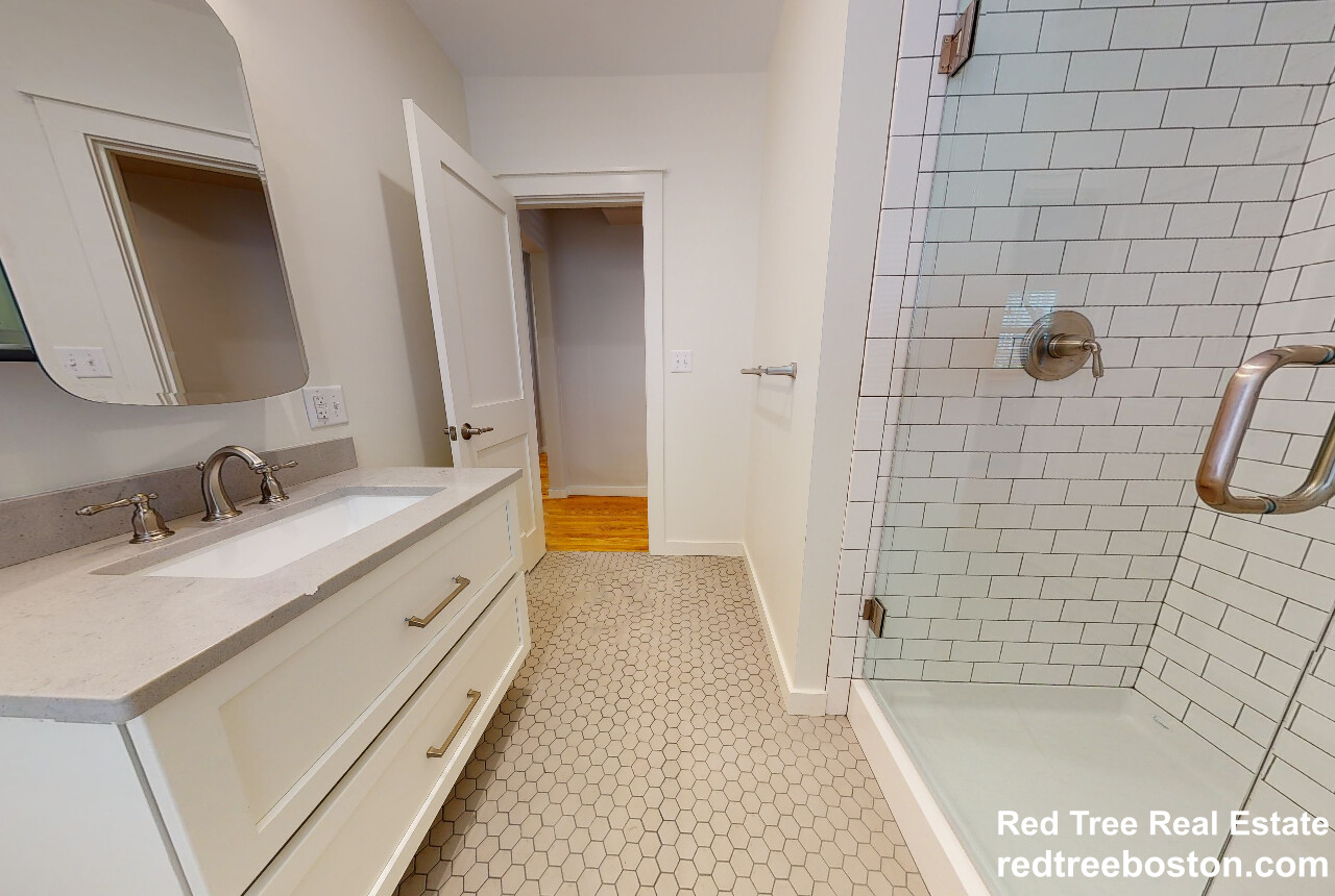 568 Green St, Cambridge