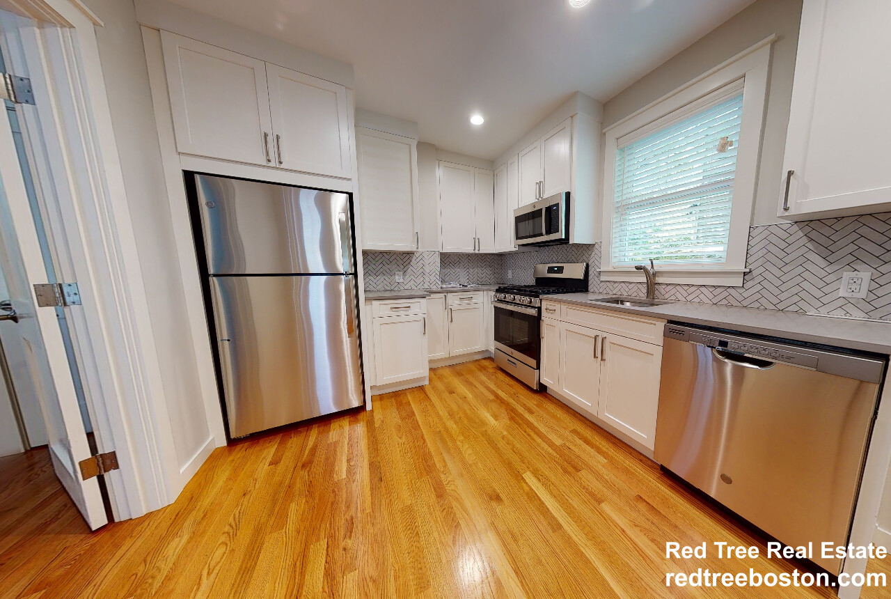 568 Green St, Cambridge