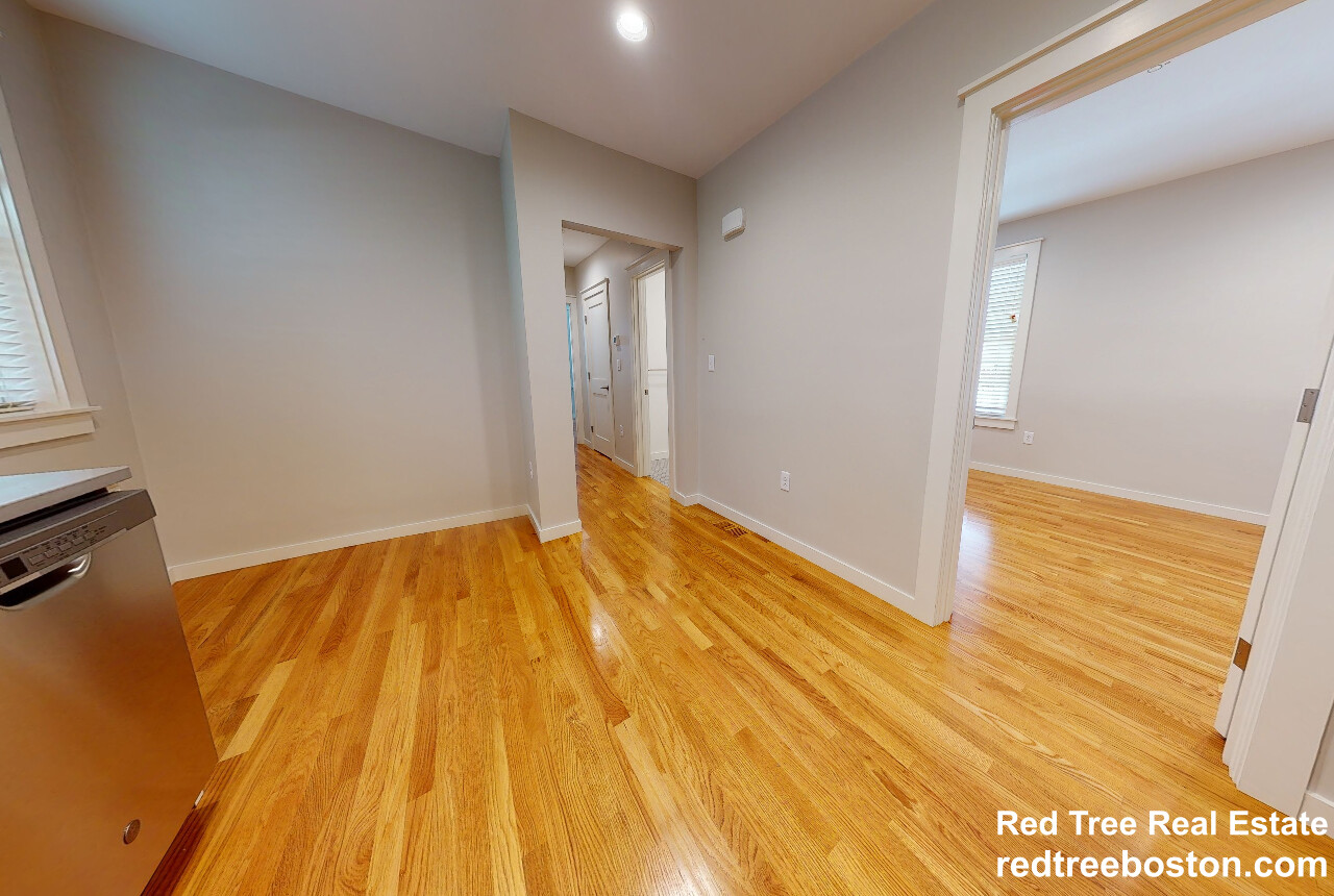 568 Green St, Cambridge