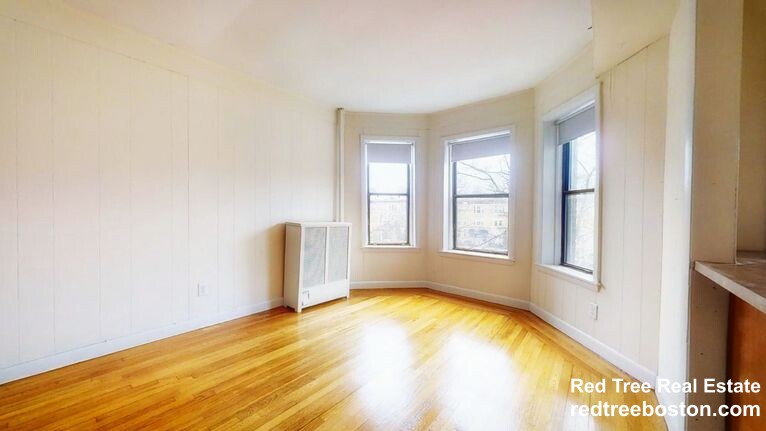 1133 Commonwealth Ave, Allston