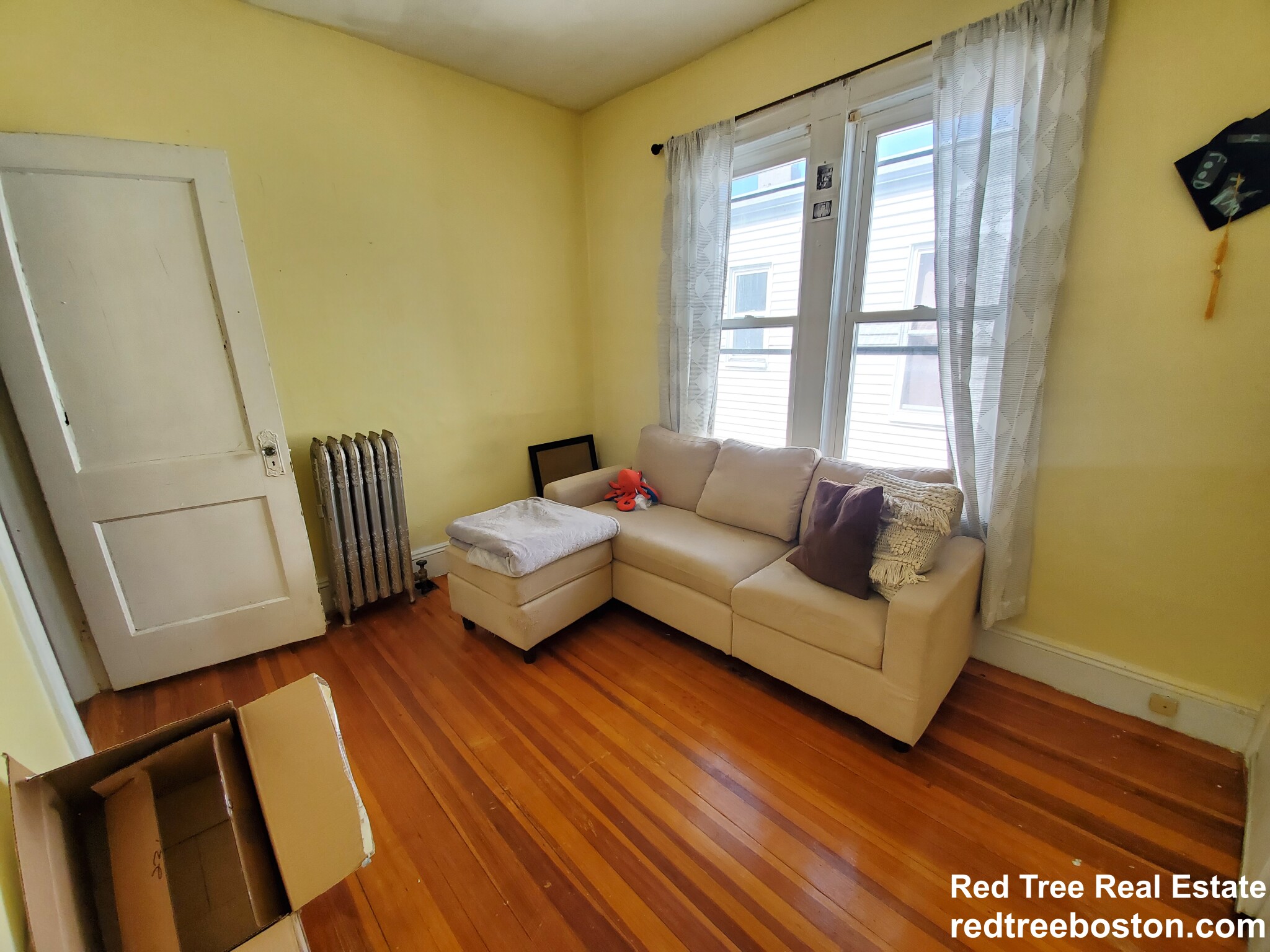 290 Summit Ave, Brighton