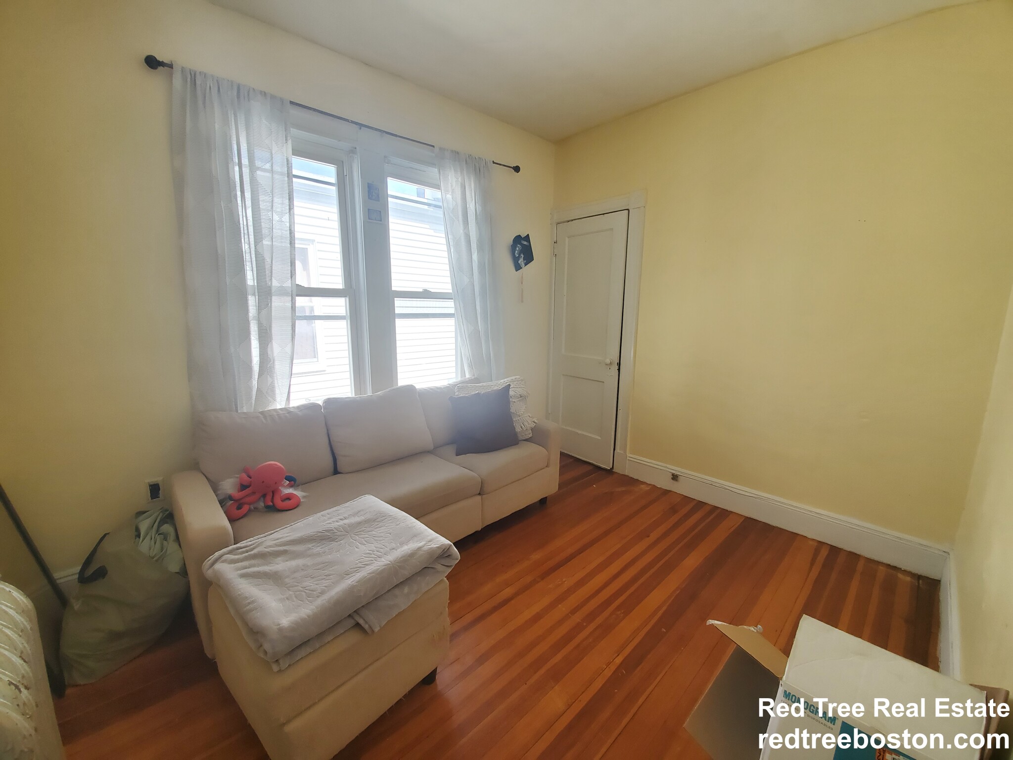 290 Summit Ave, Brighton