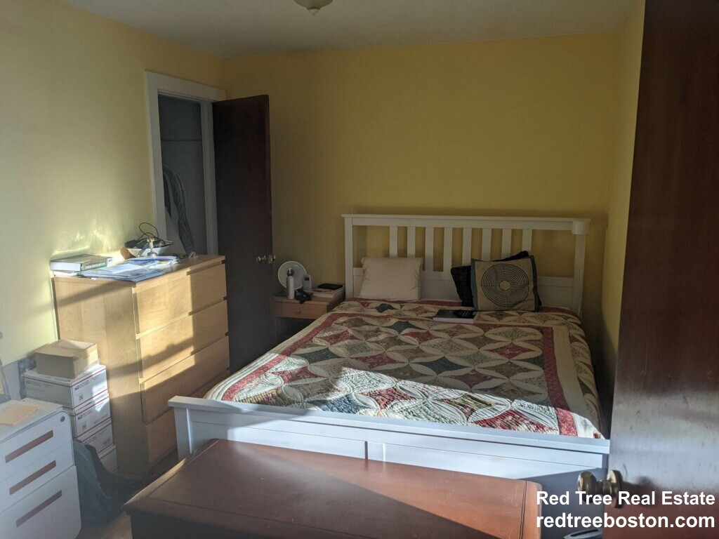 20 Ashley St, Jamaica Plain