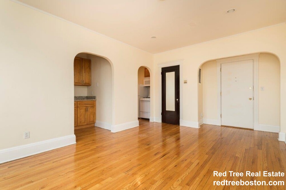 123 Highland Ave, Winter Hill