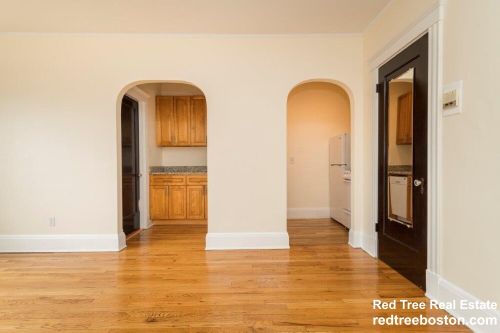 123 Highland Ave, Winter Hill