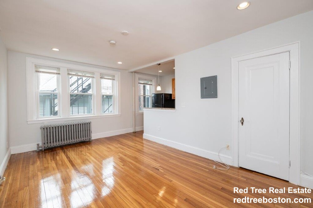 138 Highland Ave, Winter Hill