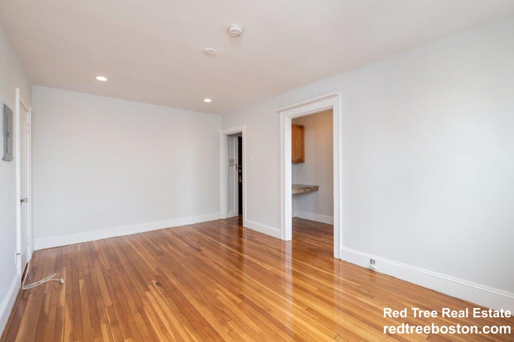 138 Highland Ave, Winter Hill